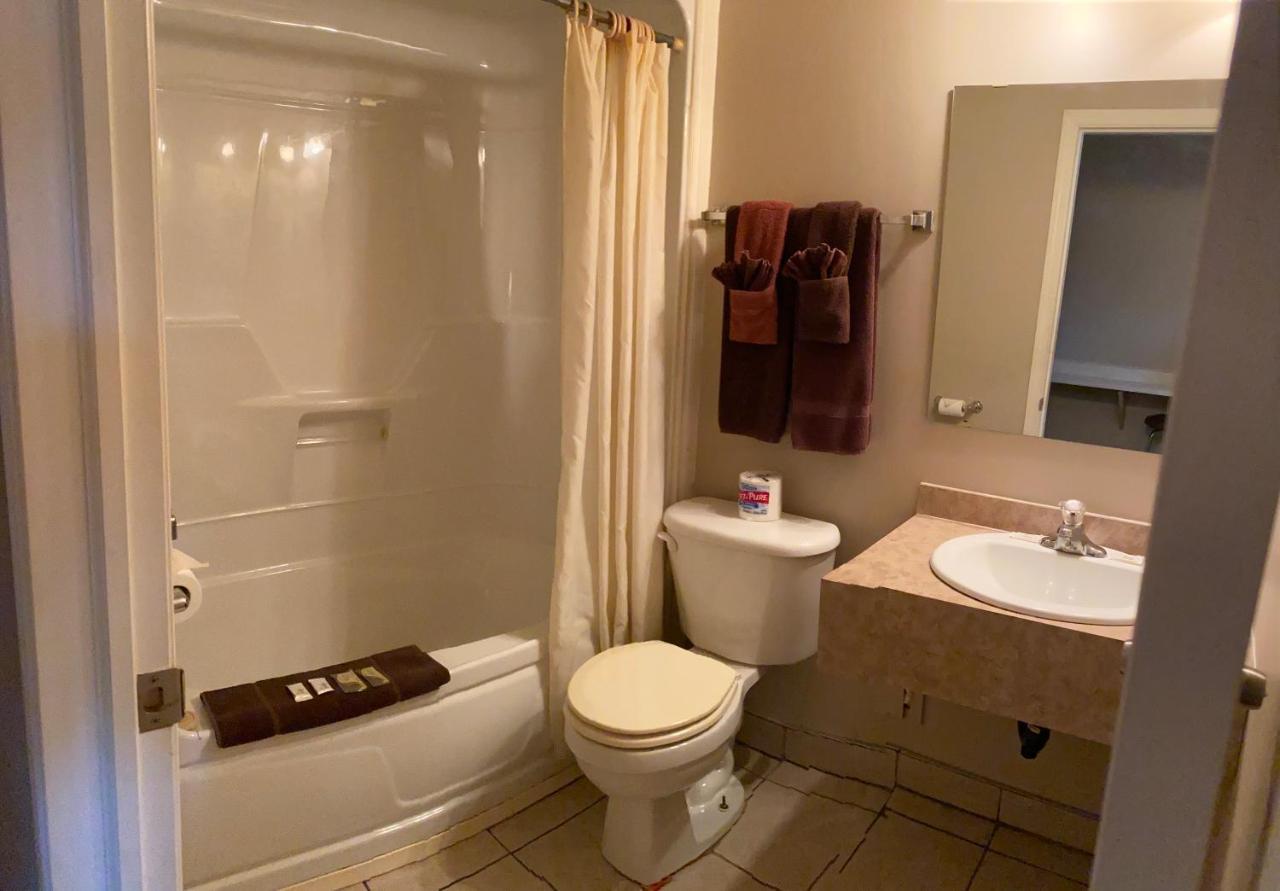 Aspen Motor Inn Drayton Valley Esterno foto